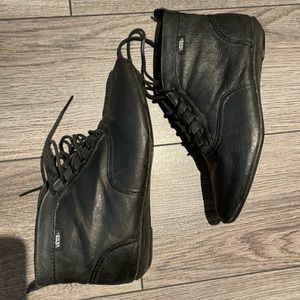 Black Vans boots